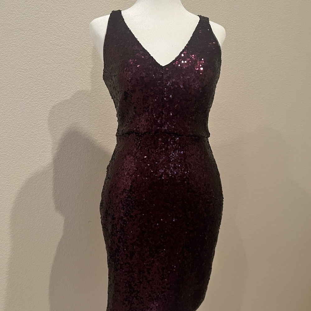 Burgundy sequin dress. Small. - Picture 3 of 3